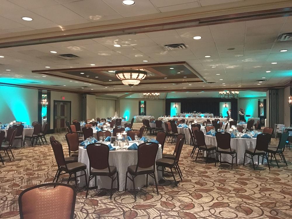 Surestay Plus Hotel By Best Western Lehigh Valley Bethlehem Exterior foto